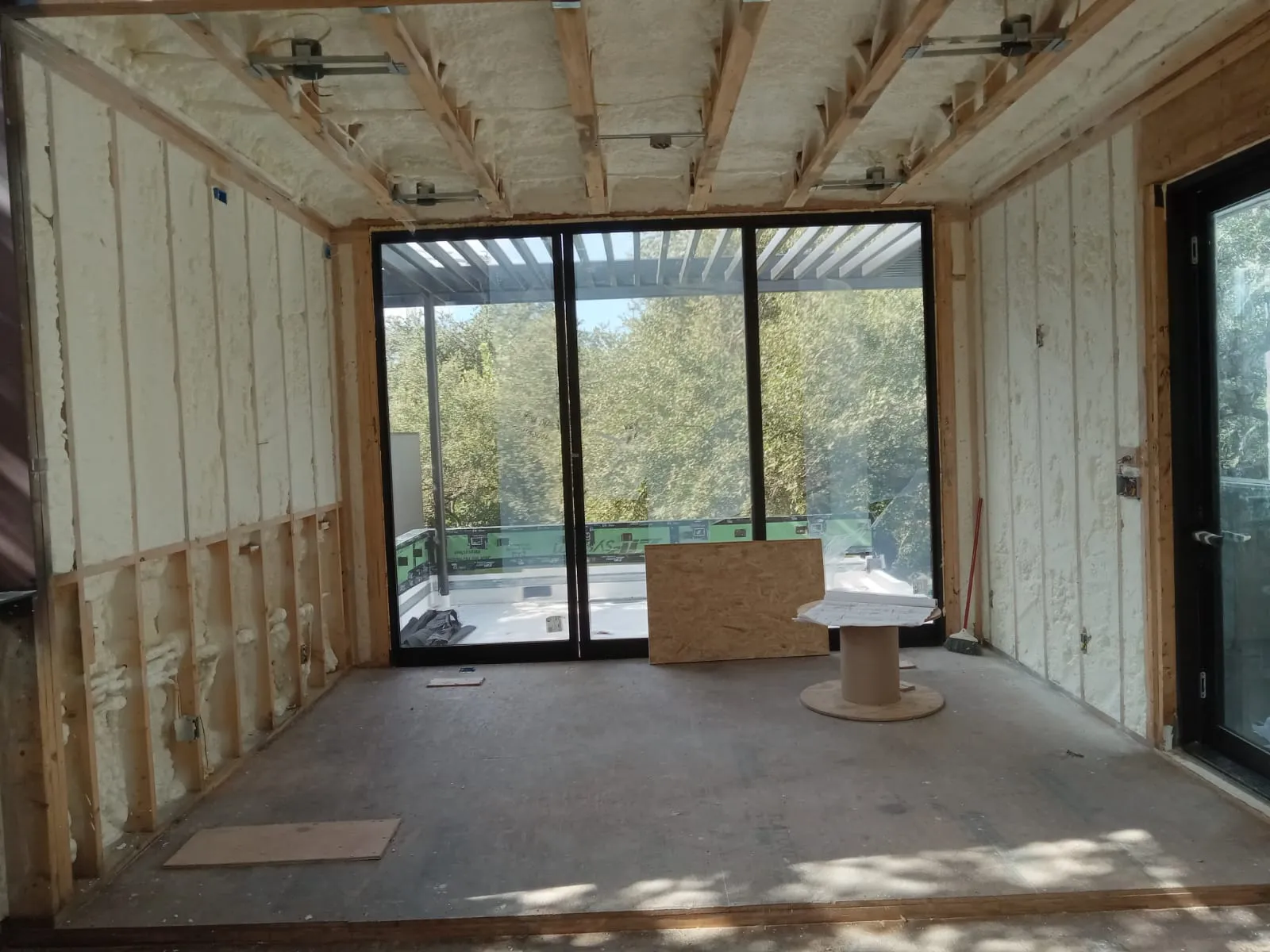 spray foam services to the Leander, Texas
