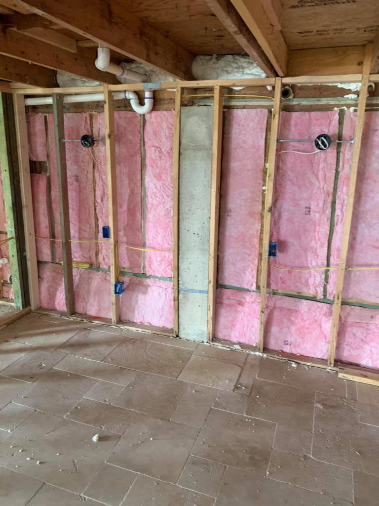 Ultimate Guide to Fiberglass Insulation for Properties Ultimate Guide to Fiberglass Insulation for Properties